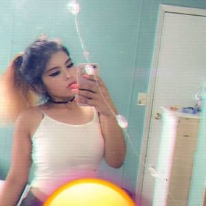 Meet your Posher, Sheyla